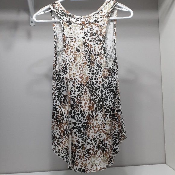 Leopard Print Sleeveless Top - Picture 2 of 2